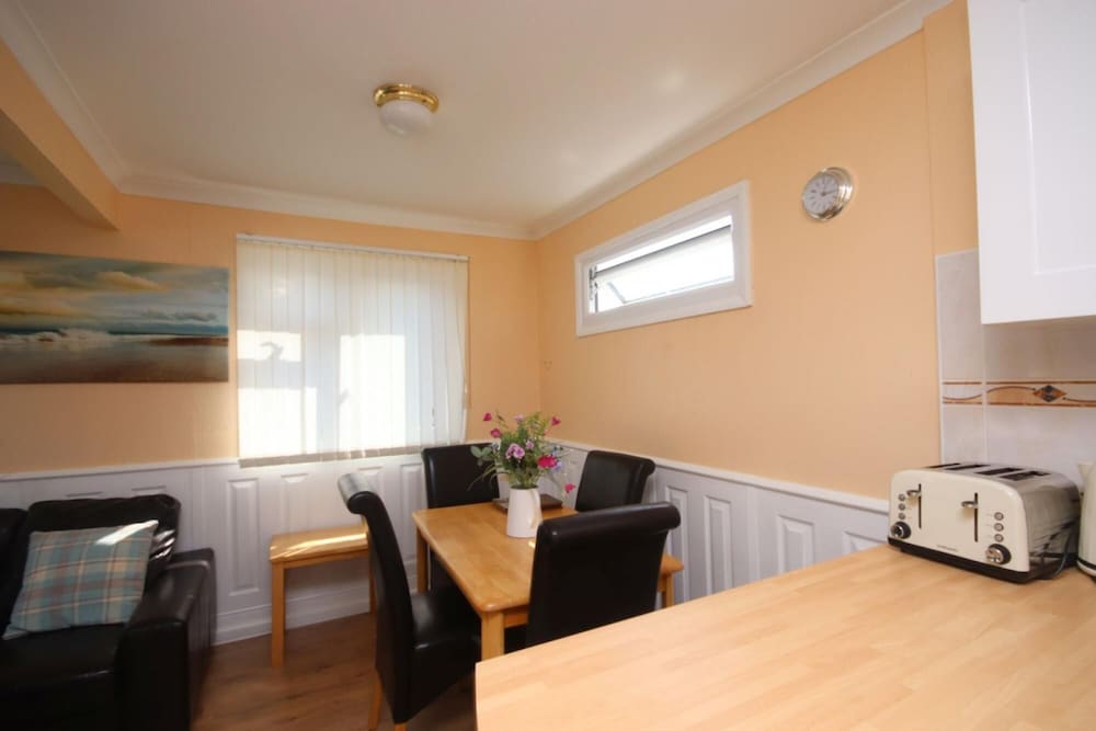 41B Medmerry Park 2 Bedroom Chalet view 5