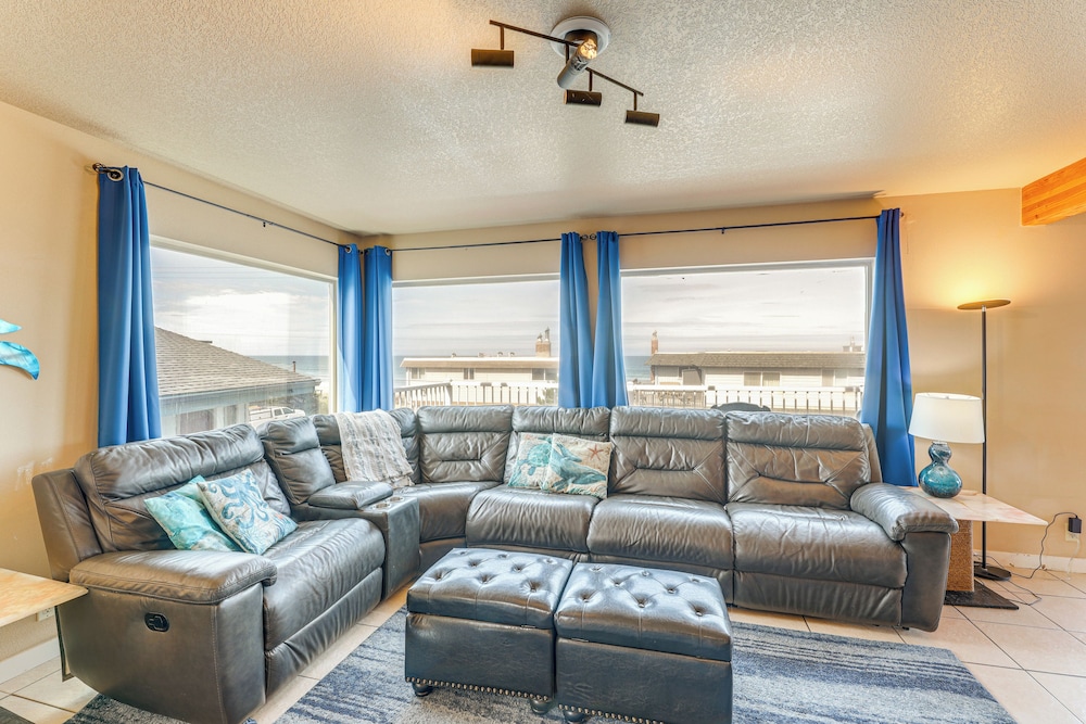 Group Friendly! Rockaway Beach Oasis w/ Game Room