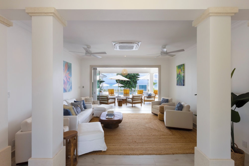 Kaiso & Kai Beachfront Villa