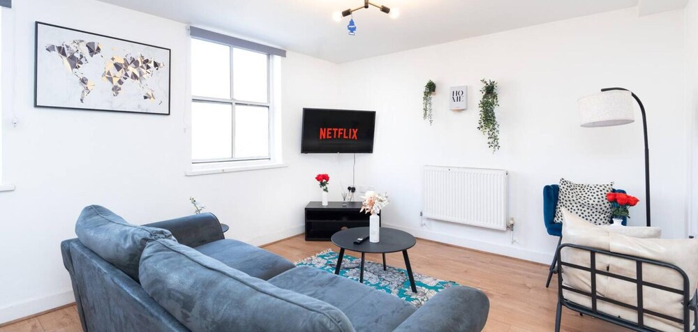 Cozy Southampton Apartment in Prime Location