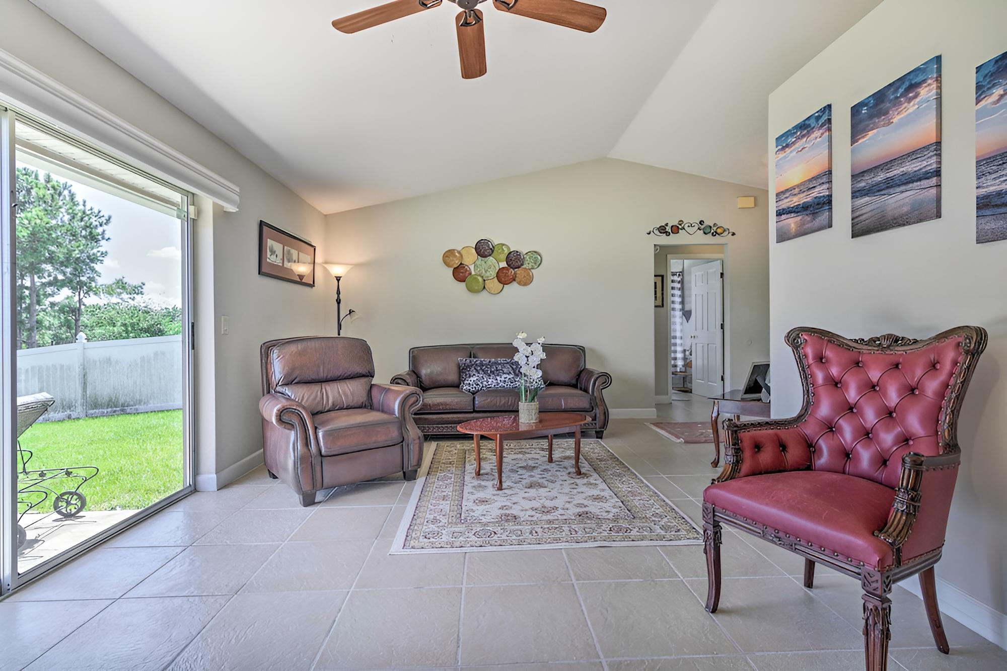 Family-friendly Home ~ 12 Mi to Disney + Universal