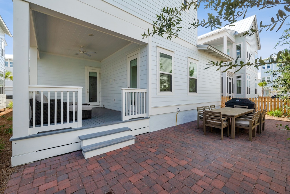 Prominence on 30A by Panhandle Getaways