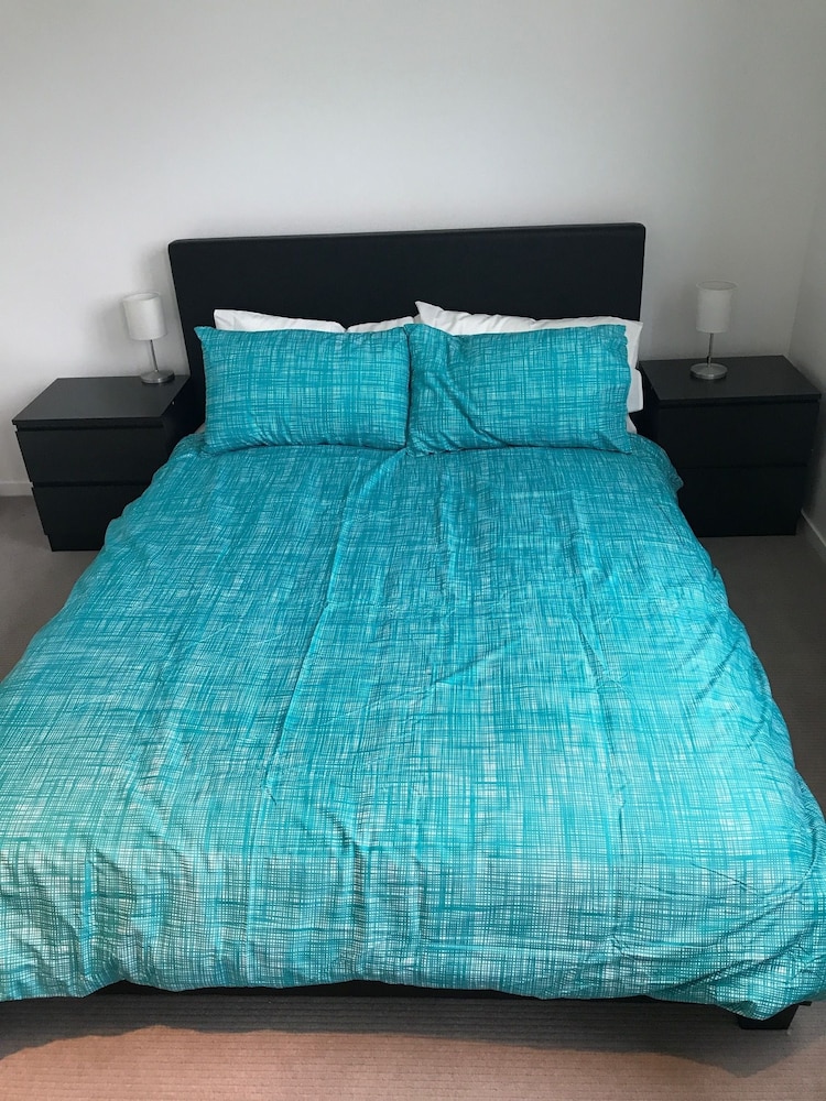 Trigo Home - Saunders Close Sydney view 2