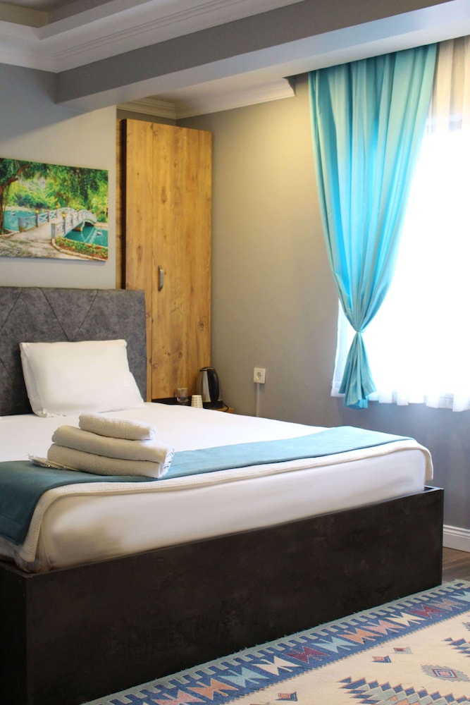 Big Life Otel - Image 8