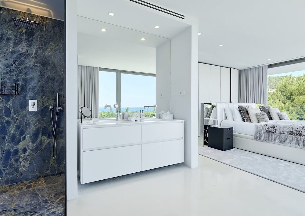 Stylish Villa Near Ibiza Town
