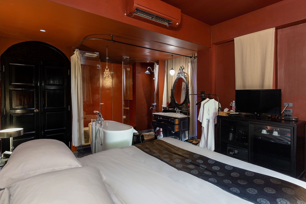 Amdaeng Bangkok Riverside Hotel 14
