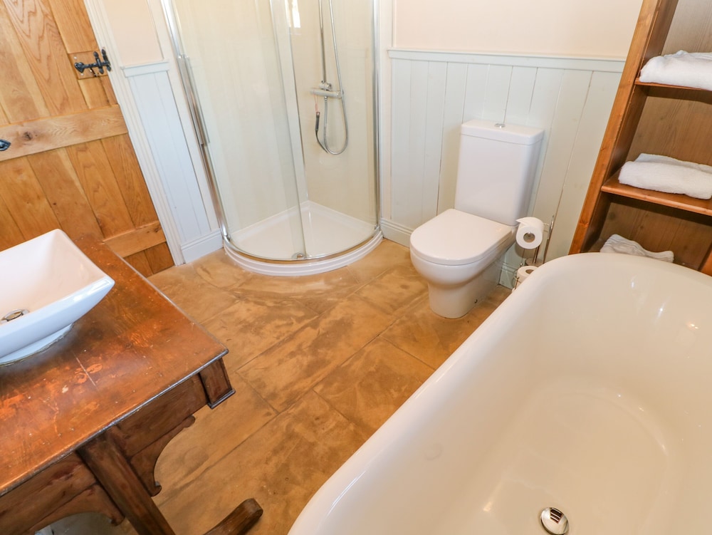 The Cartshed, Sedbury Park Farm - Property Image 22