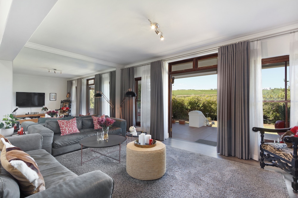 Winelands Golf Lodges at De Zalze