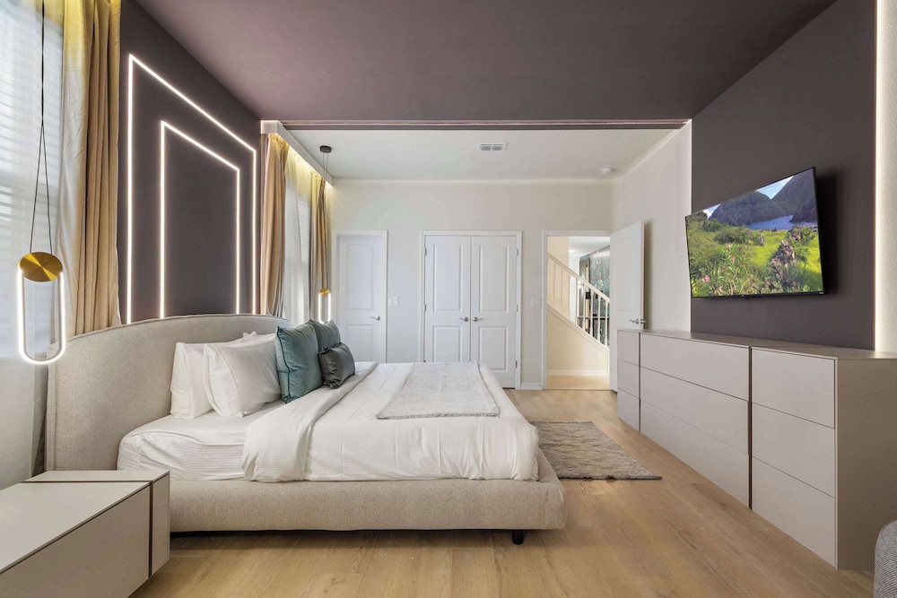 Escape to Luxury: Magical 10-bedroom Villa Near Disney World!