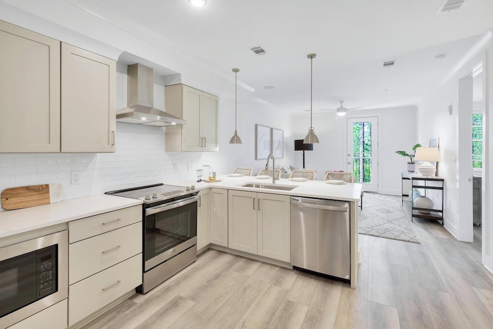 30A - Pinewood Condominiums by PHG