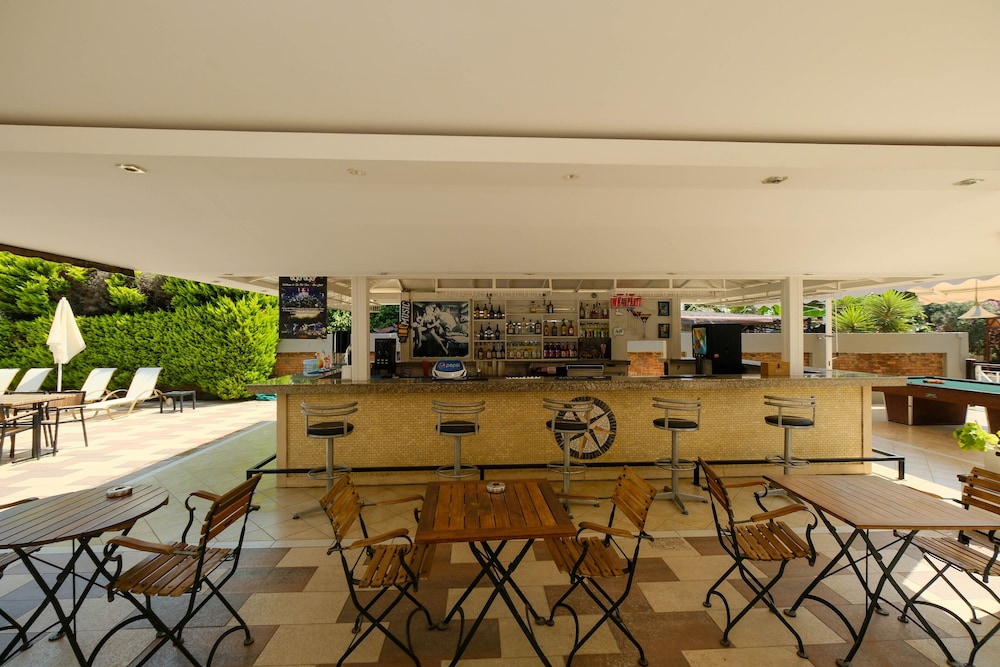 Selen Otel Icmeler - Image 5
