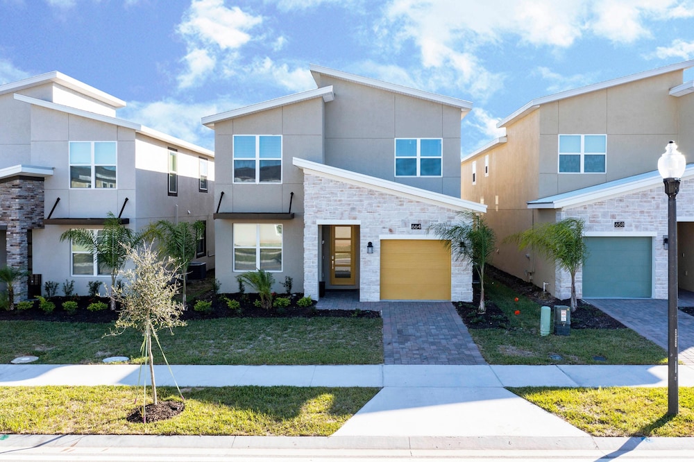 664 WS 5BR Single-family Luxury: Private Pool
