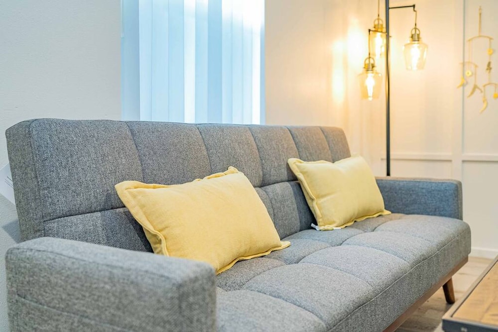 Elegant Country Retreat With Serene Patio Haven