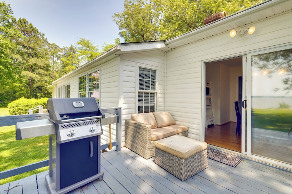 Waterfront Gloucester Home w/ Private Boat Dock! view 4