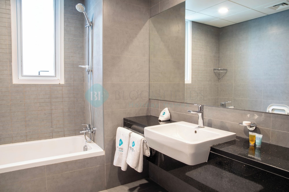 Bloomfields Grandeur 2BR Suite AlReem
