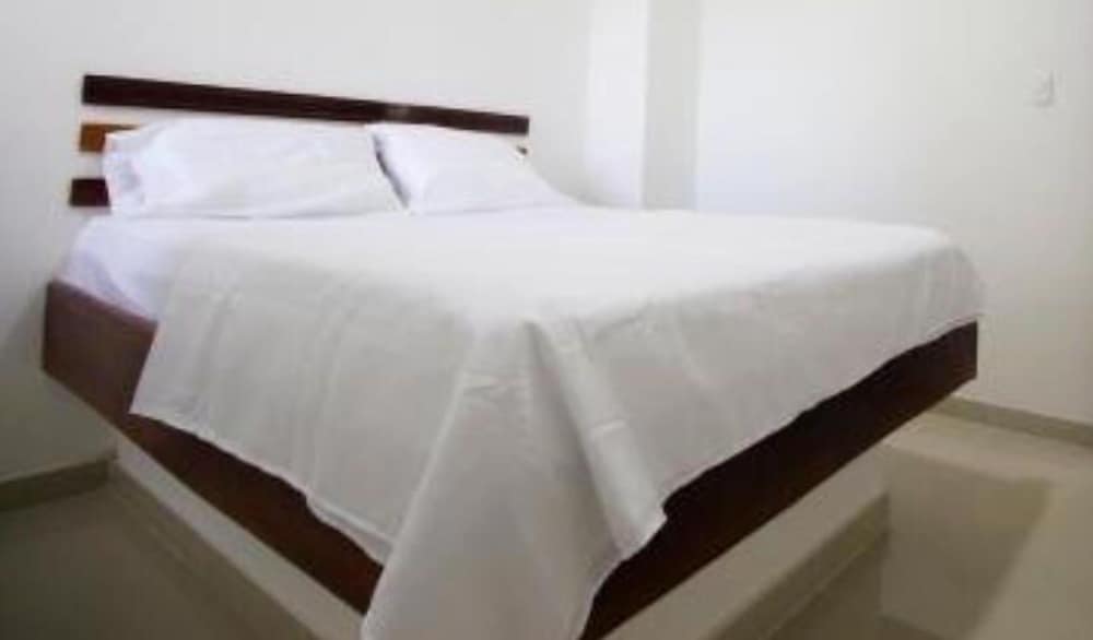 HOTEL PLAYA VERDE