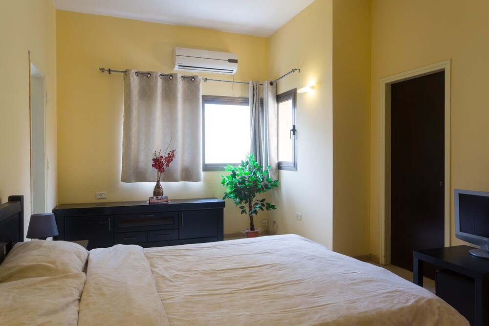 Apartment - Tel Aviv