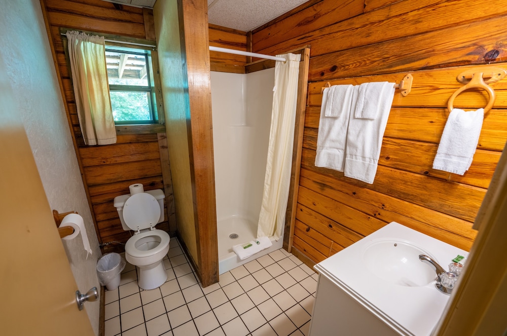 Fishtale Lodge