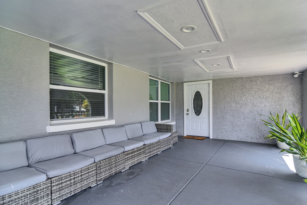 7 Mi to Beach: Updated Home w/ Pool in Seminole view 4