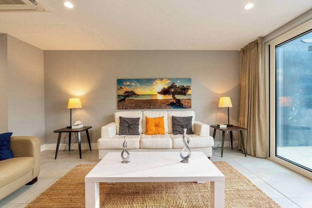Las Islas Condominiums