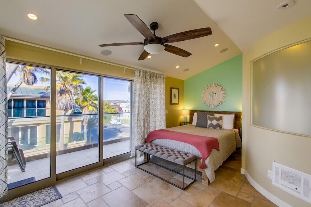 Ocean Breeze 1 & 2