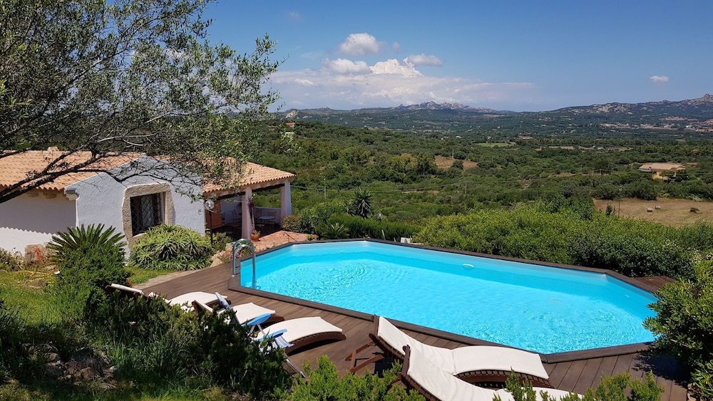Dolce Luna Bed and Breakfast