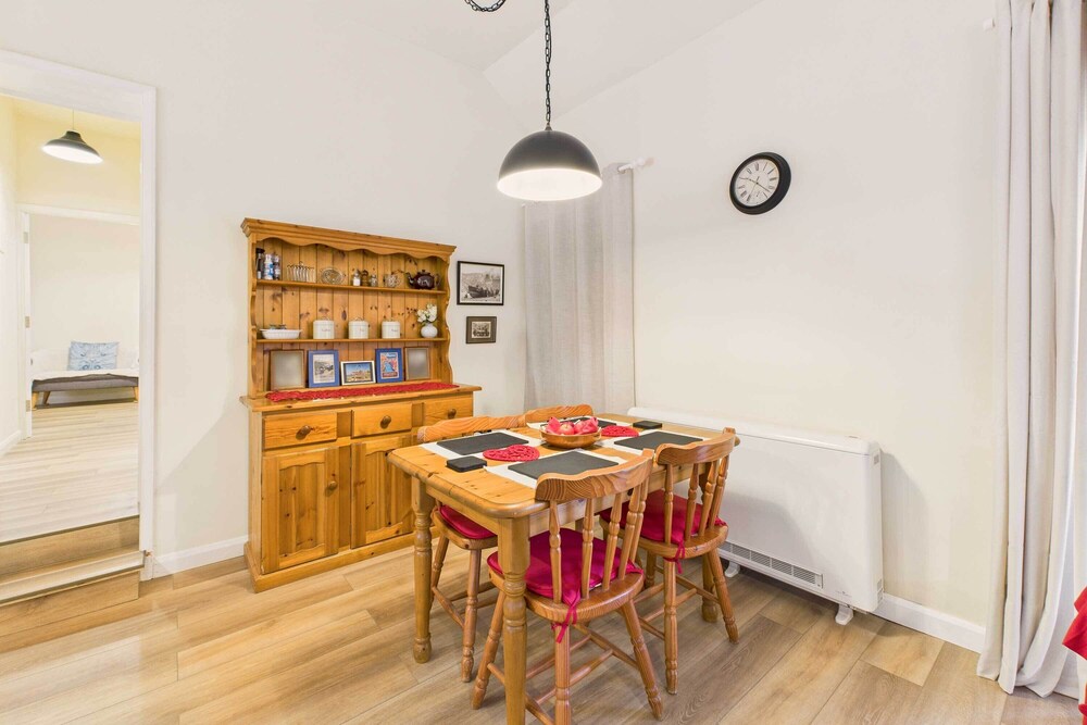 Host Stay Lane Farm Cottage