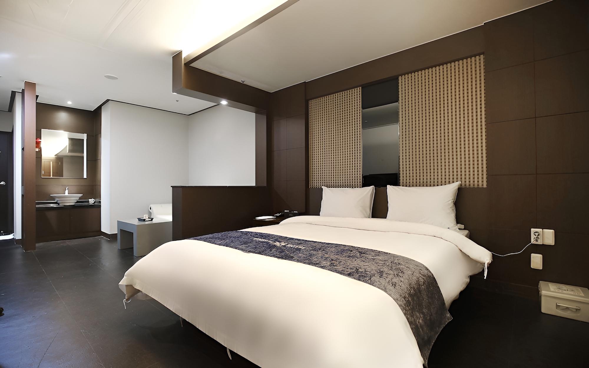Cheonan Windsor view 2