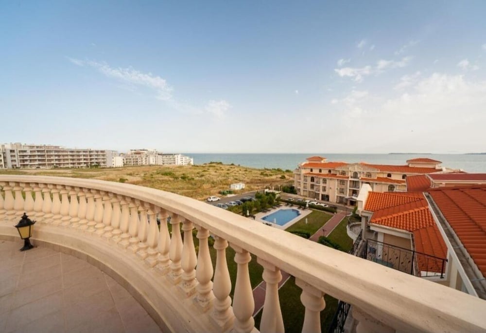 Maisonettes in Royal Bay Residence&SPA 2