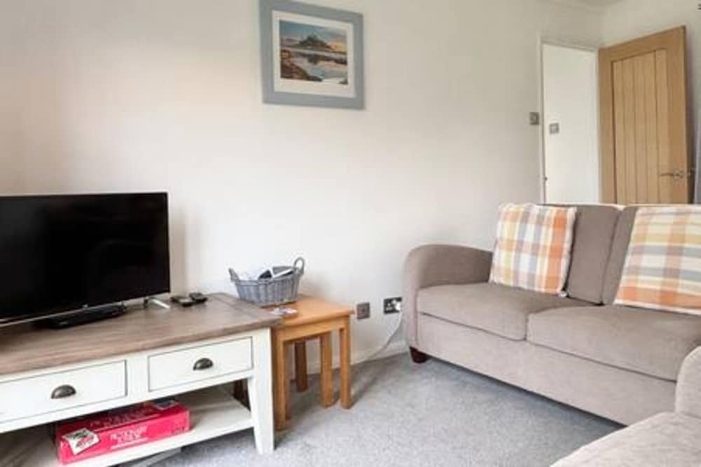 Kenegie- HMH Kenegie View Bright Cheerful 2 bed