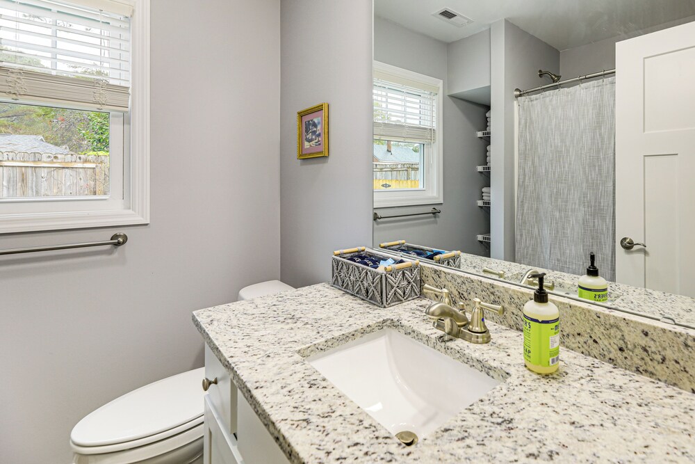 3 Mi to Dtwn: Home w/ Patio & Grill in New Bern