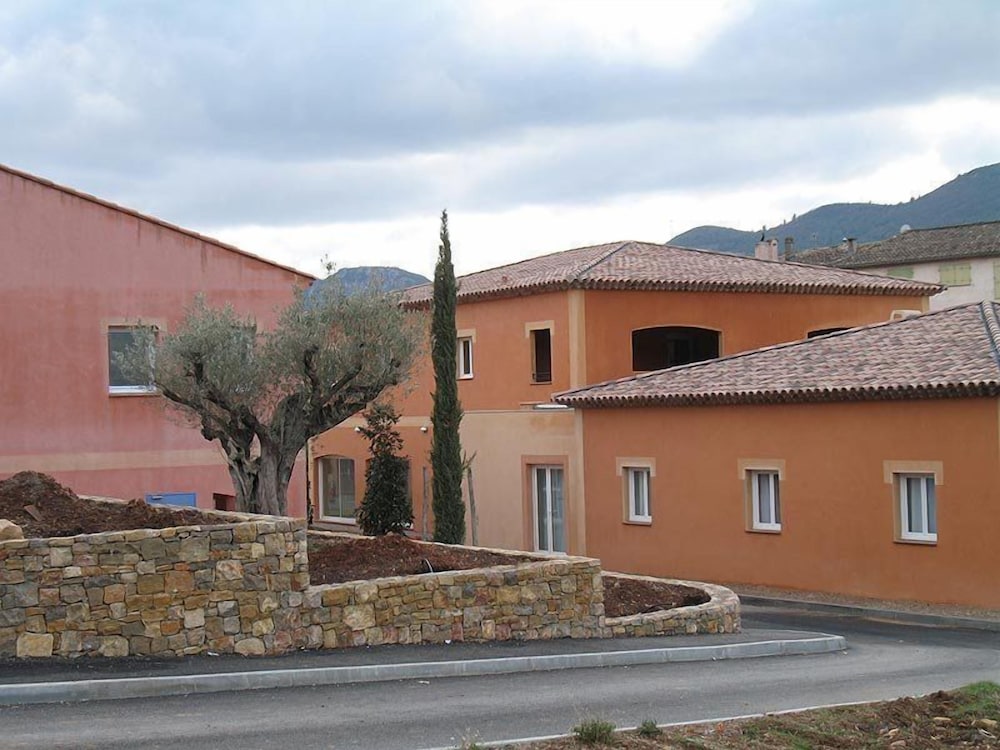 Le Clos des Médiévales view 4