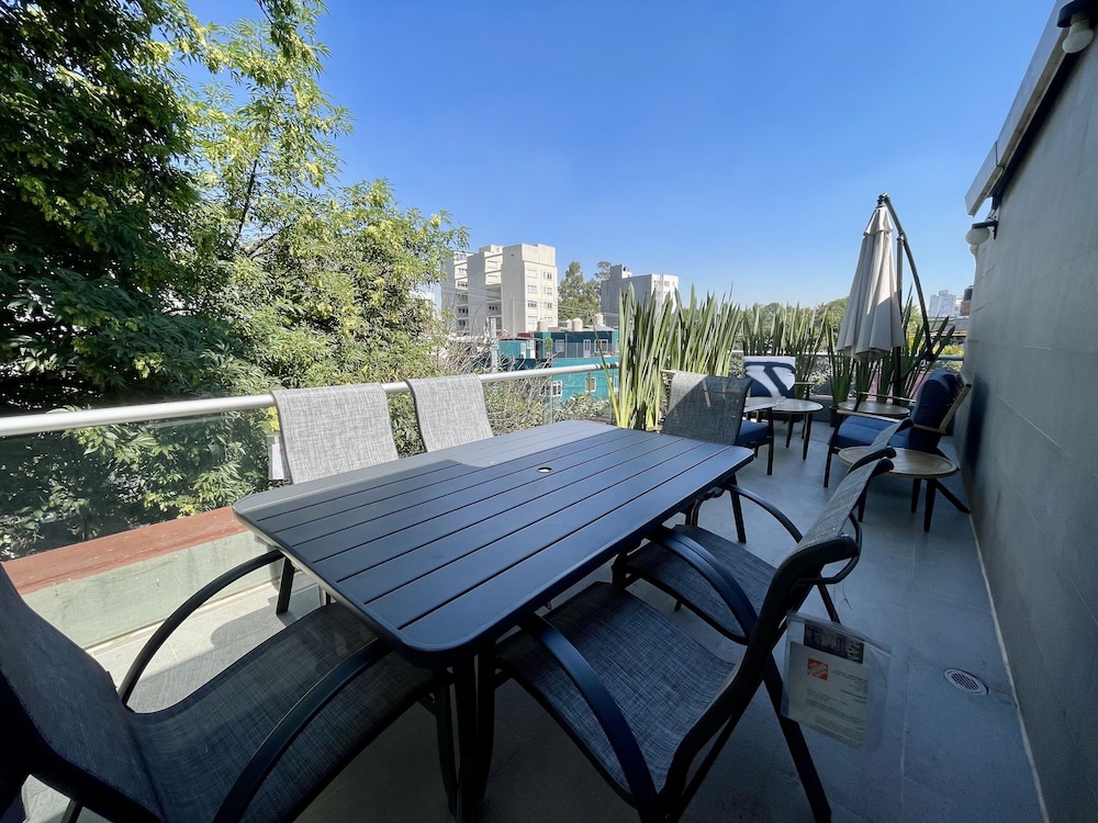 Colmena Hotel CDMX Tonala rooftop photo