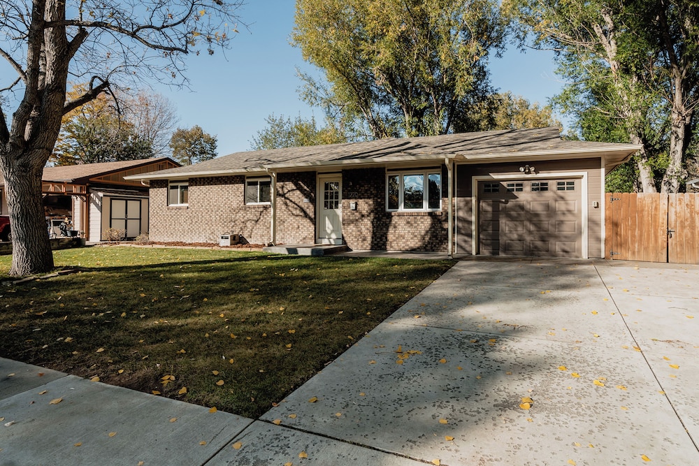 The Rustic Retreat - Pet Friendly w/ Fenced Yard