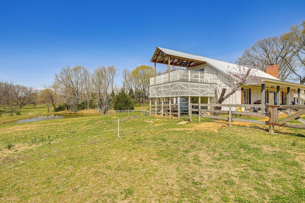 Peaceful Countryside Escape in Covington!