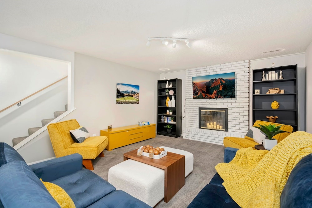 The Foundry Escape - Hot Tub, Bikes & Game Room