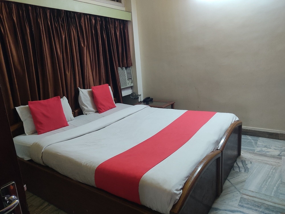 Holiday Inn Guest House