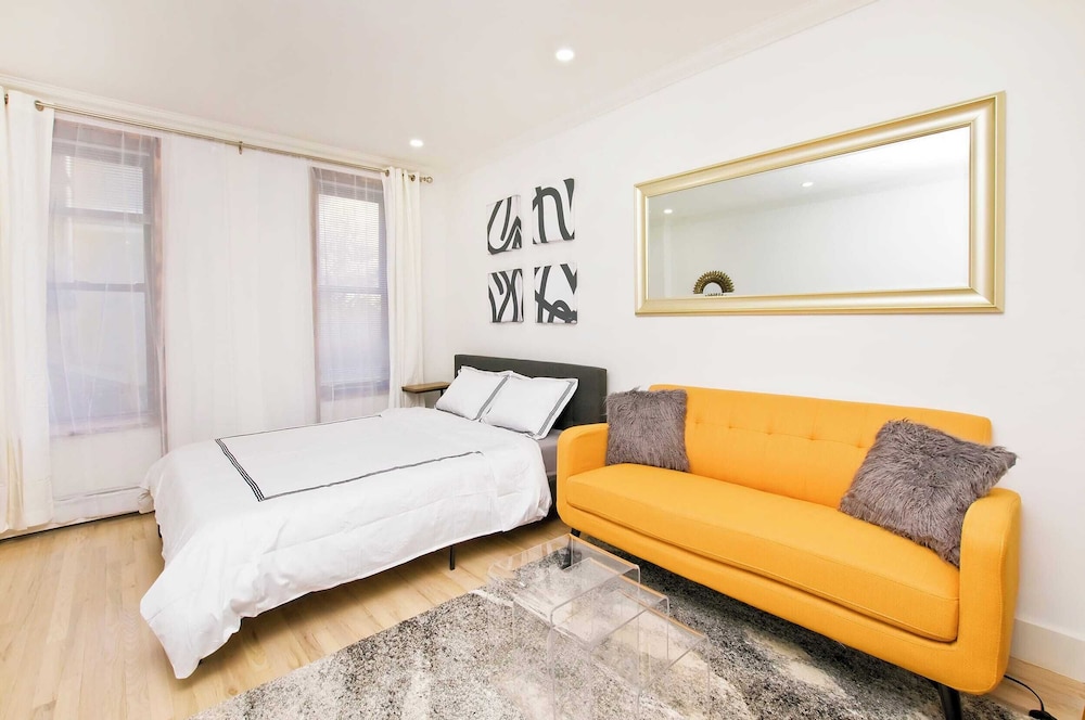 1597 New York Apt