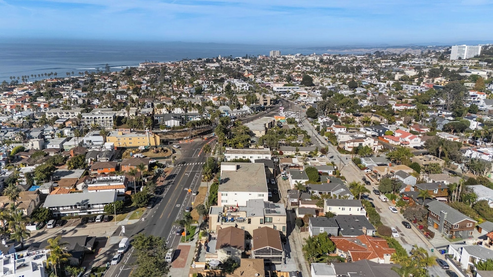 Windansea by Avantstay Private Rooftop Patio, 2 Blocks to Beach & Town