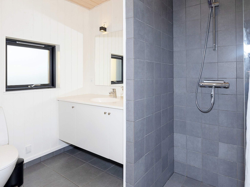 Simplistic Holiday Home in LÃ¸gstrup near Sea view 5