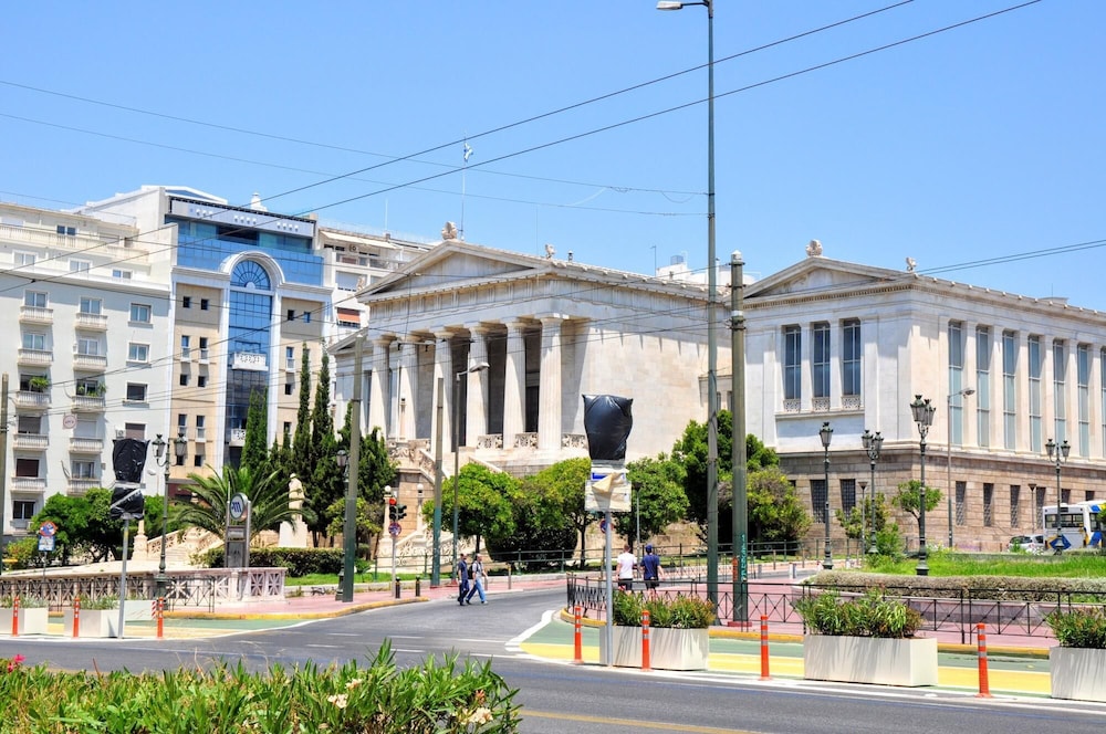 Modern Apartment in Athens Center