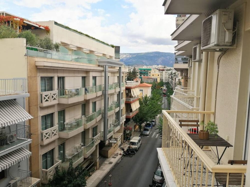 Stylish Apartment in Acropolis
