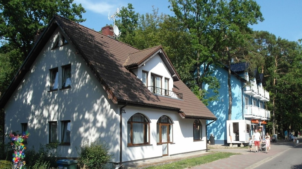 3-room Apartment With Balcony, Close to the Beach