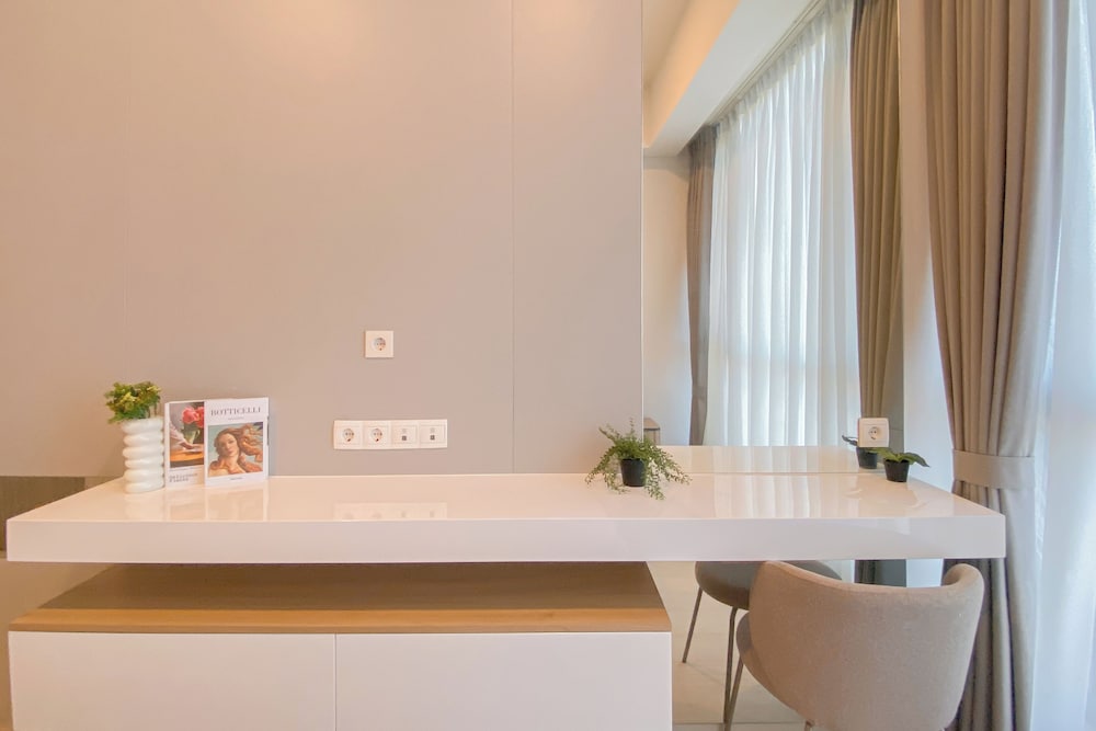 Well Designed 1Br Apartment At Arumaya Residence