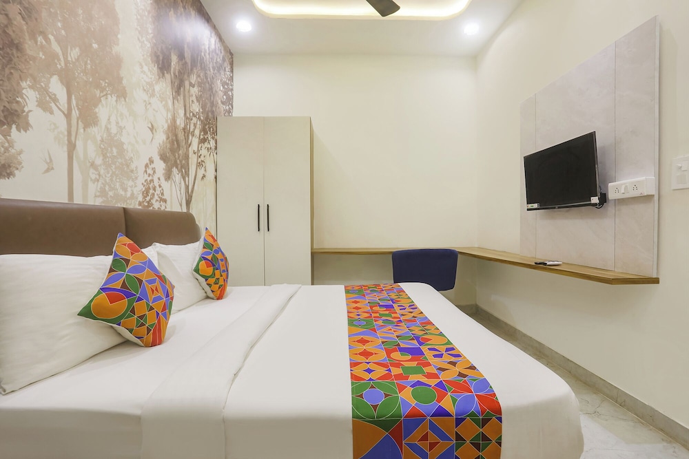 Fabhotel Gurukripa