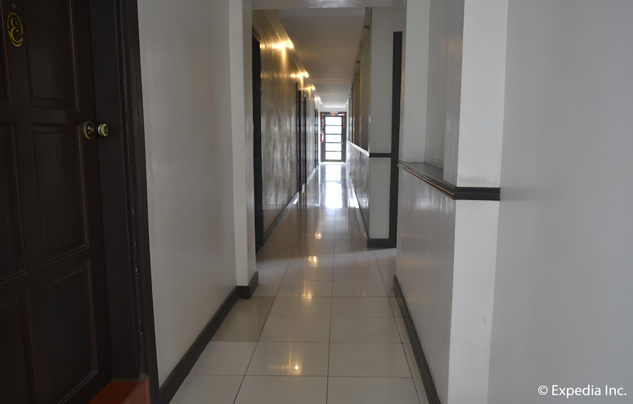 Tagaytay Econo Hotel