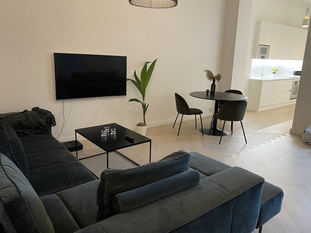 Luxus Verdandi view 2