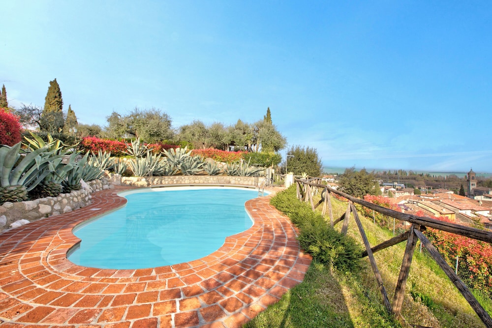 Cascina Crocelle Apartments