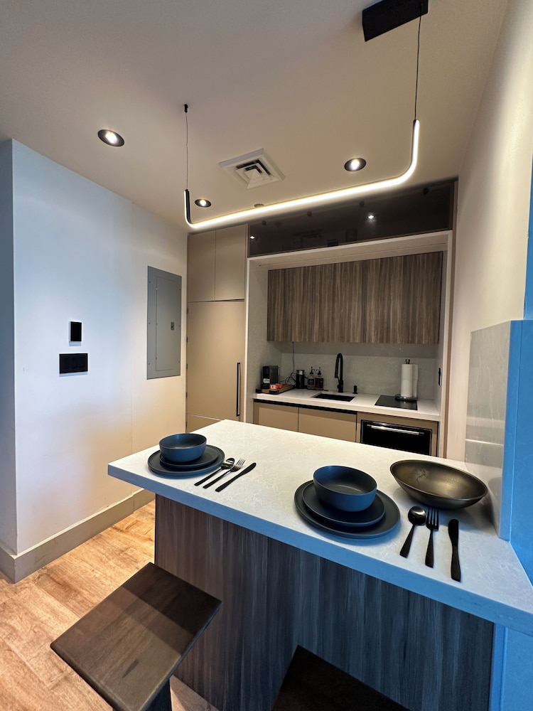 AKA Brickell Studio Free Parking by Palermo Home