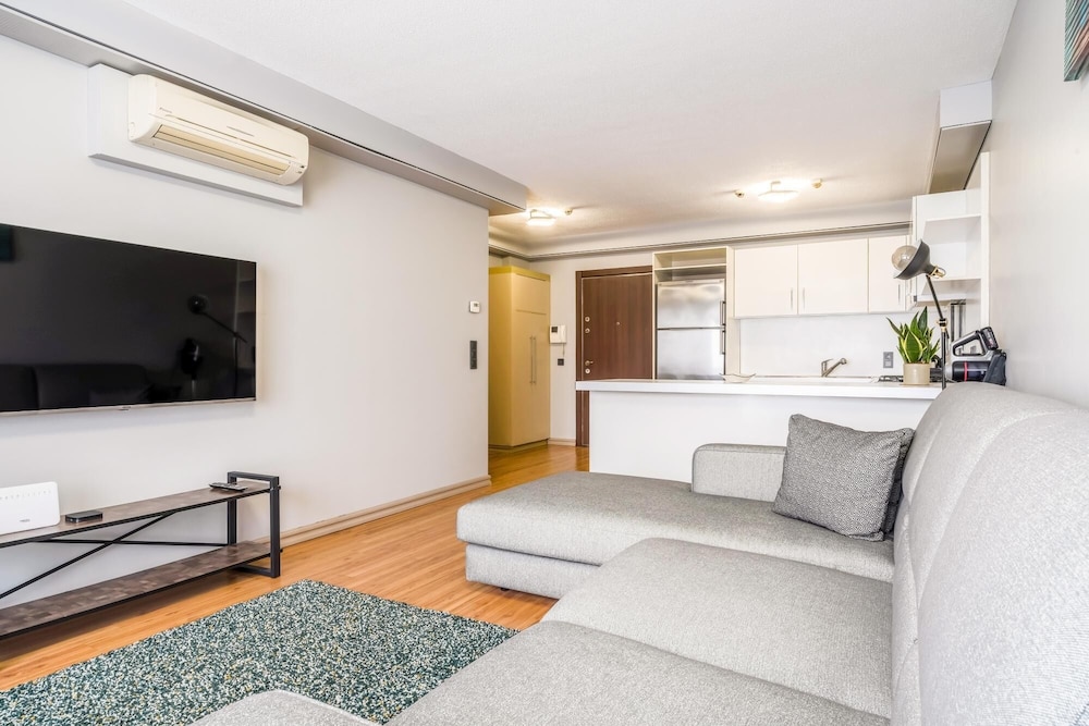 Luxury Residence Near Finance Center in Atasehir